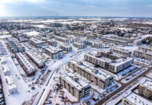 Ożarów Mazowiecki zimą z drona